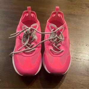 Fabletics pick athletic shoes size 6.5